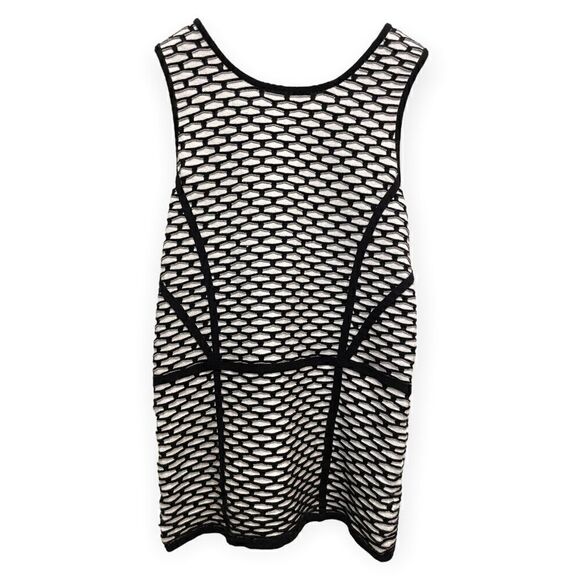 INTERMIX Printed Crew Neck Top
| Size: S | - Picture 6 of 7